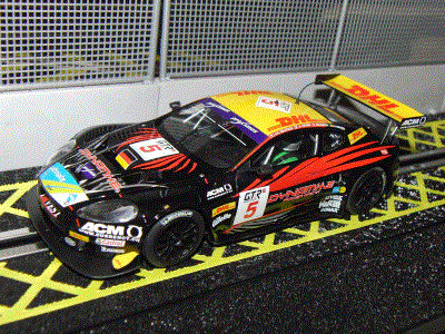 HORNBY - 2006 - 2790 - Aston Martin DBR9 #5 DHL